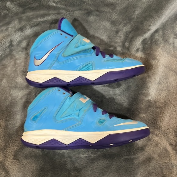 Nike Lebron Zoom Soldier VII Sz 2Y Blue/Purple/Wht 616986-403 - Picture 3 of 6